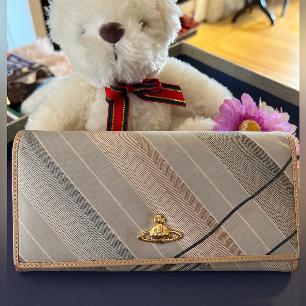 Vivianne Westwood wallet and watch